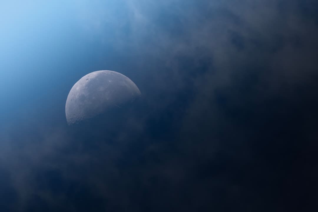 http://n.sinaimg.cn/news/1_img/upload/2b0c102b/w440h361/20180314/n79B-fysfynh1009205.jpg?zdy